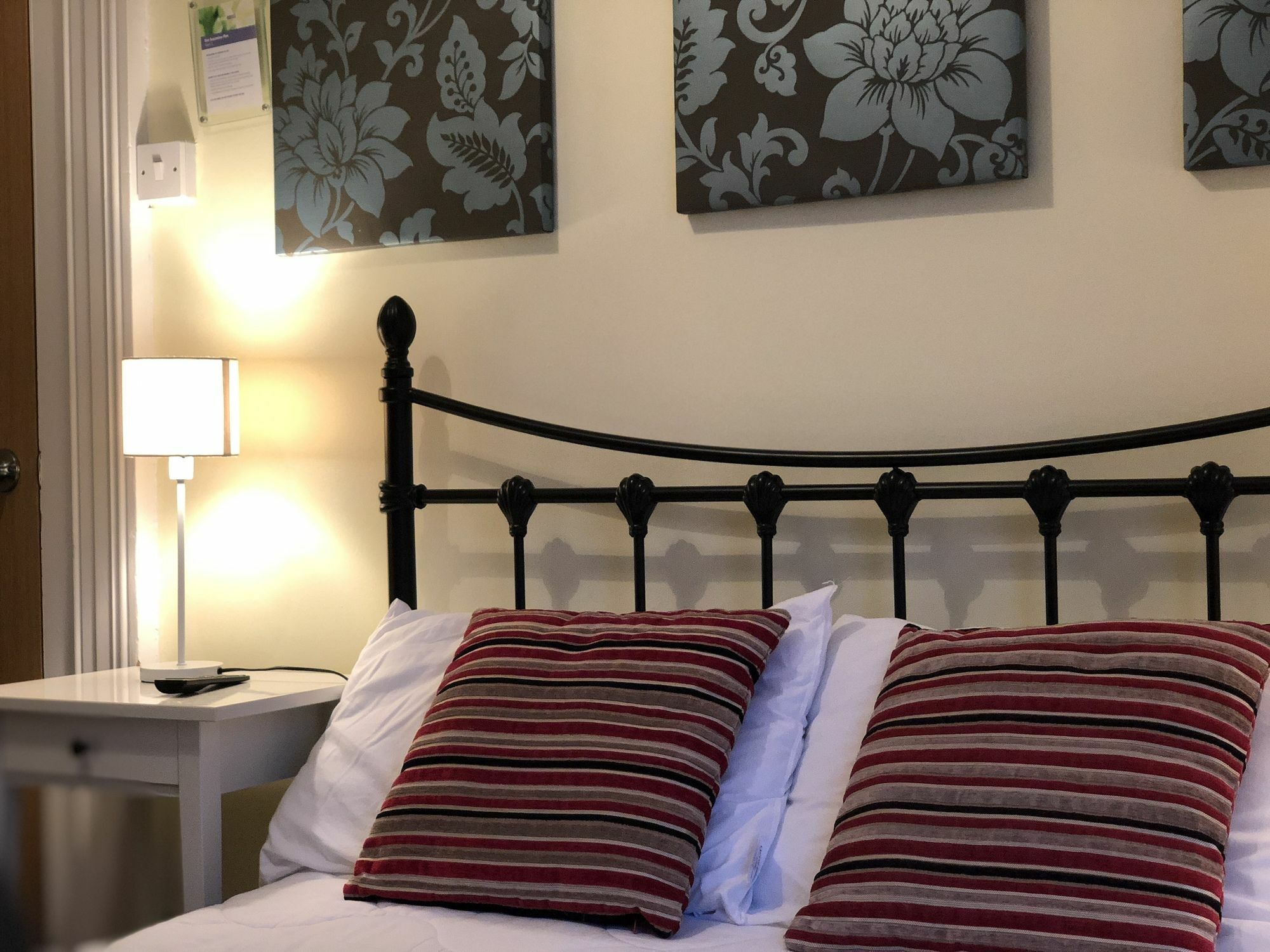 Alvia Hotel Brighton Dış mekan fotoğraf